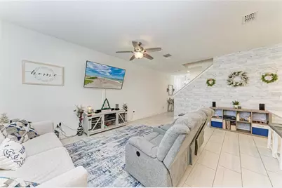 11637 Woodleaf Drive, Lakewood Ranch, FL 34211 - Photo 6