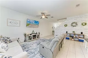 11637 Woodleaf Dr, Lakewood Ranch, FL 34211 - Photo 6