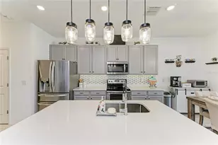 11637 Woodleaf Dr, Lakewood Ranch, FL 34211 - Photo 12