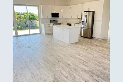 571 Mimosa Avenue NW, Port Charlotte, FL 33952 - Photo 2