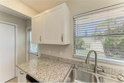 2121 Pueblo Circle #V6, Sarasota, FL 34231 - Photo 8