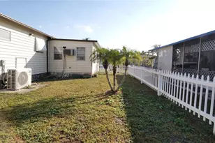 209 50th Avenue Plaza E, Bradenton, FL 34203 - Photo 28