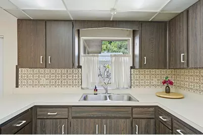 2105 W Barclay Road, Tampa, FL 33612 - Photo 24