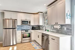 5830 Midnight Pass Rd, Sarasota, FL 34242 - Photo 8