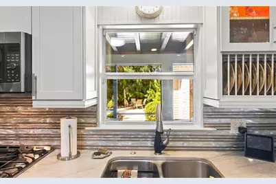 1538 S Orange Avenue, Sarasota, FL 34239 - Photo 10