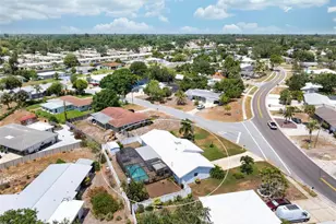 2425 Constitution Blvd, Sarasota, FL 34231 - Photo 10