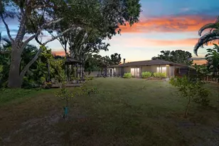 4428 Meadow Creek Cir, Sarasota, FL 34233 - Photo 28