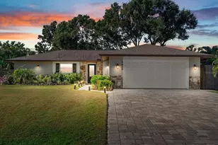 4428 Meadow Creek Cir, Sarasota, FL 34233 - Photo 1