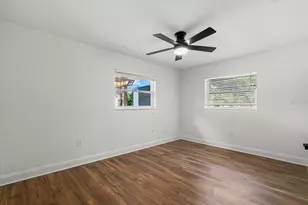 4428 Meadow Creek Cir, Sarasota, FL 34233 - Photo 22