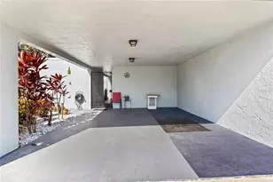 4106 61st Ave Terrace W, Bradenton, FL 34210 - Photo 2