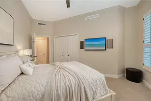 5440 Eagles Point Cir, Sarasota, FL 34231 - Photo 32