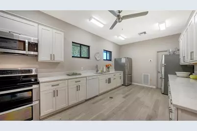 5440 Eagles Point Circle #104, Sarasota, FL 34231 - Photo 46