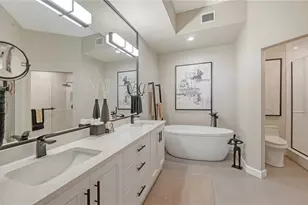 5440 Eagles Point Cir, Sarasota, FL 34231 - Photo 24