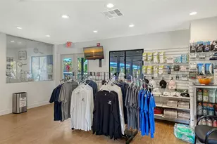 5440 Eagles Point Cir, Sarasota, FL 34231 - Photo 44