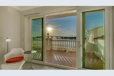 166 Golden Gate Point #22, Sarasota, FL 34236 - Photo 10