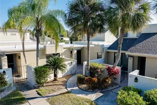 2221 Meadowlake Ct, Sarasota, FL 34235 - Photo 72