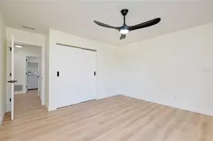 2221 Meadowlake Ct, Sarasota, FL 34235 - Photo 24