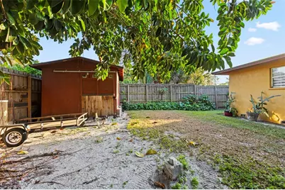 4301 S Lockwood Ridge Road, Sarasota, FL 34231 - Photo 46