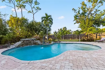 4301 S Lockwood Ridge Road, Sarasota, FL 34231 - Photo 36