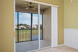 915 Fairwaycove Ln, Bradenton, FL 34212 - Photo 8