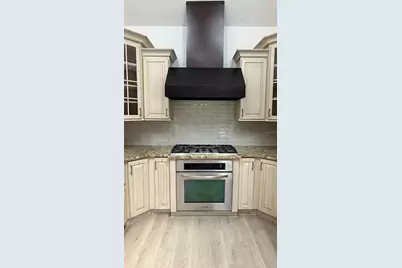 1330 Cherry Street NE, Saint Petersburg, FL 33701 - Photo 18