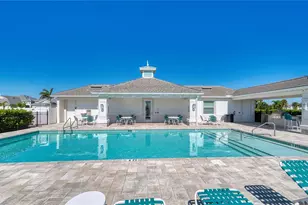 251 O'keeffe Cir, Bradenton, FL 34212 - Photo 2