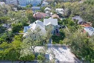 324 Julia Pl, Sarasota, FL 34236 - Photo 54