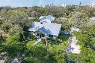 324 Julia Pl, Sarasota, FL 34236 - Photo 52