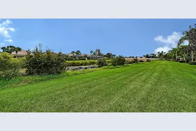 1749 Burgos Drive, Sarasota, FL 34238 - Photo 32