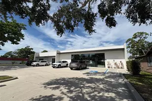 429 N Lime Ave, Sarasota, FL 34237 - Photo 2