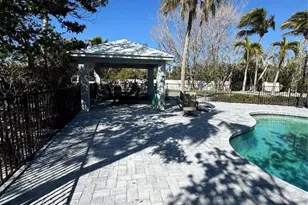 6330 Laguna Dr, Longboat Key, FL 34228 - Photo 50