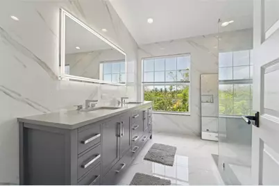 6330 Laguna Drive, Longboat Key, FL 34228 - Photo 32