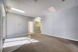 1040 E Brandon Blvd, Brandon, FL 33511 - Photo 6