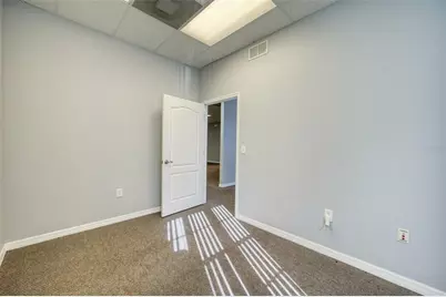 1040 E Brandon Boulevard, Brandon, FL 33511 - Photo 10