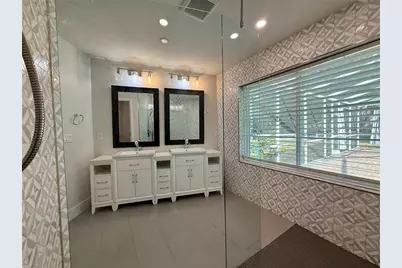 3231 E Forest Lake Drive, Sarasota, FL 34232 - Photo 50