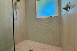 3231 E Forest Lake Dr, Sarasota, FL 34232 - Photo 40