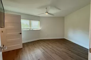 3231 E Forest Lake Dr, Sarasota, FL 34232 - Photo 26