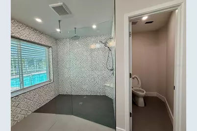 3231 E Forest Lake Drive, Sarasota, FL 34232 - Photo 48