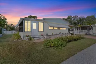 808 53rd Ave E, Bradenton, FL 34203 - Photo 2