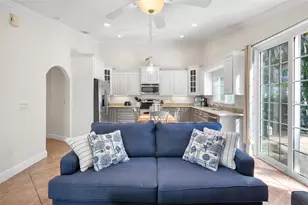 7203 Gulf Dr, Bradenton Beach, FL 34217 - Photo 10