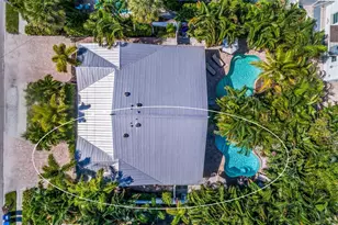 7203 Gulf Dr, Bradenton Beach, FL 34217 - Photo 4