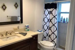 2481 Twin Dr, Sarasota, FL 34234 - Photo 20