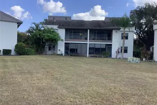 2481 Twin Dr, Sarasota, FL 34234 - Photo 12