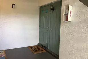 2481 Twin Dr, Sarasota, FL 34234 - Photo 10