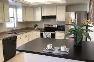 2481 Twin Dr, Sarasota, FL 34234 - Photo 42