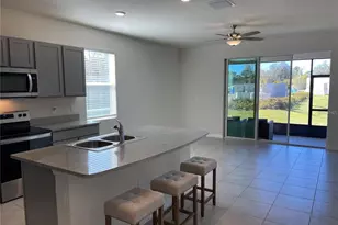 9011 Milestone Dr, Sarasota, FL 34238 - Photo 10