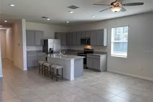 9011 Milestone Dr, Sarasota, FL 34238 - Photo 6