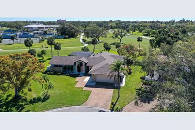 3704 Prairie Dunes Drive, Sarasota, FL 34238 - Photo 2