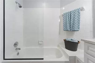 3625 57th Ave Dr W, Bradenton, FL 34210 - Photo 24