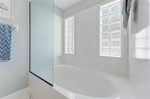 3625 57th Ave Dr W, Bradenton, FL 34210 - Photo 20
